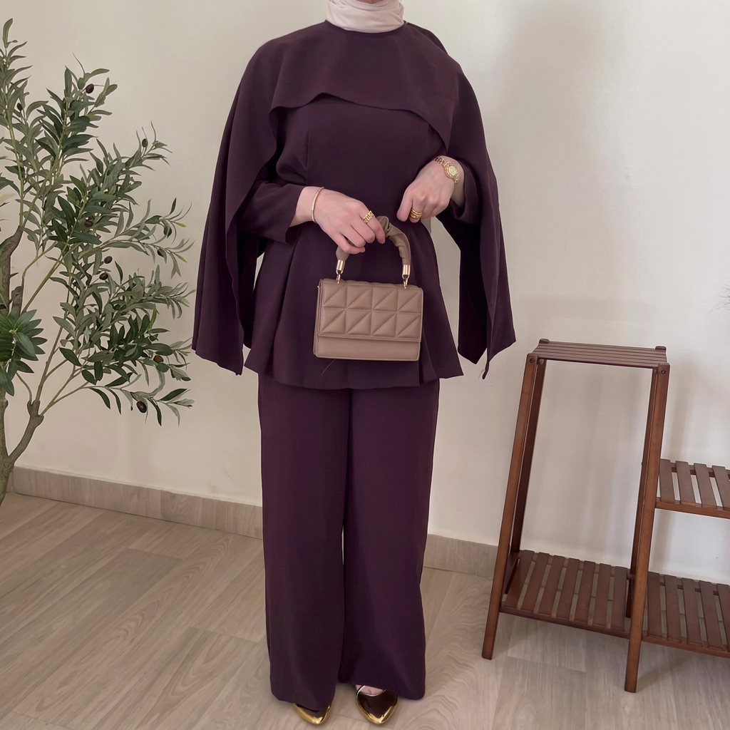 Ensemble Talia — 3 Pieces Cape & Peplum