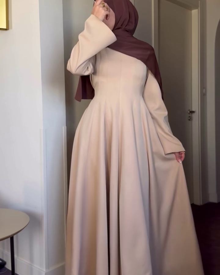 Robe Shaïna